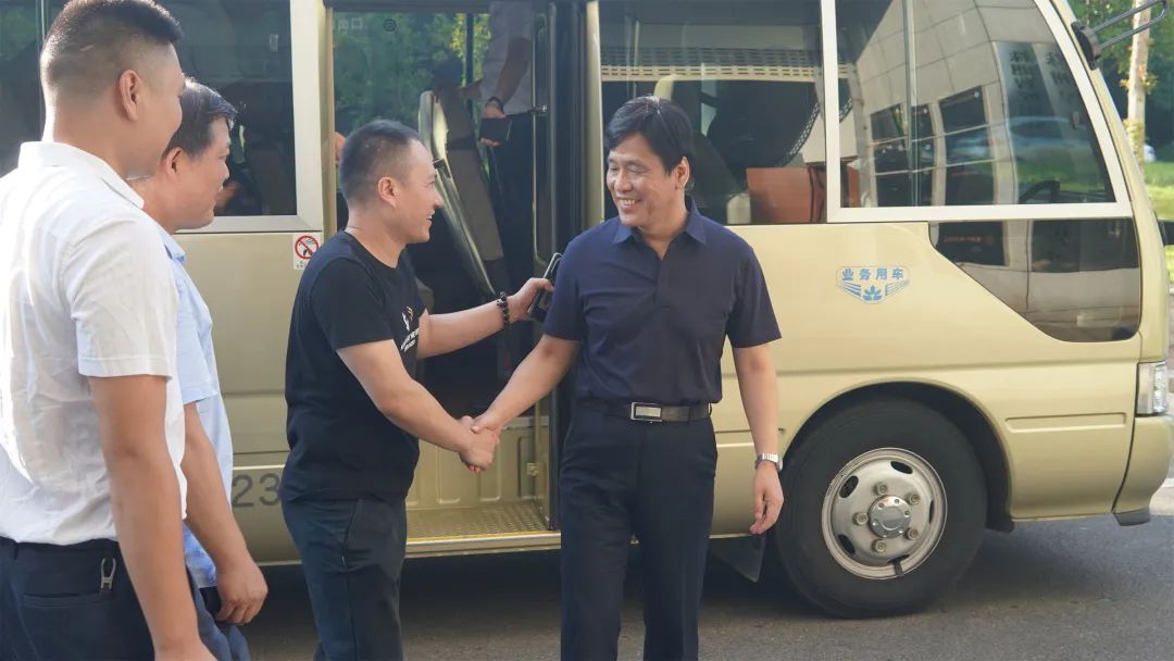 中华全国总工会副主席（兼）高凤林一行莅临智匠职培调研